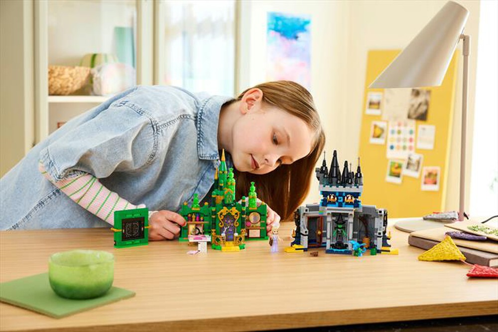Immagine del prodotto LEGO - WICKED Città di Smeraldo e Castello Kiamo Ko 75689