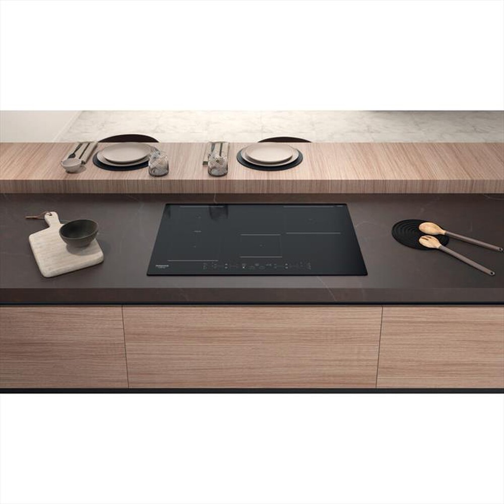 "HOTPOINT ARISTON - Piano cottura induzione HB 0577B NE 77 cm-Nero"