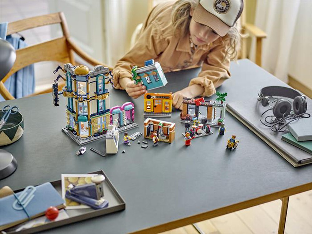 Immagine del prodotto LEGO - CREATOR 3IN1 Strada principale - 31141