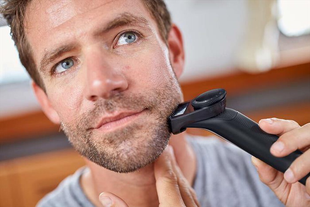 "PHILIPS - QP6510 OneBlade Pro-Nero e argento lama"