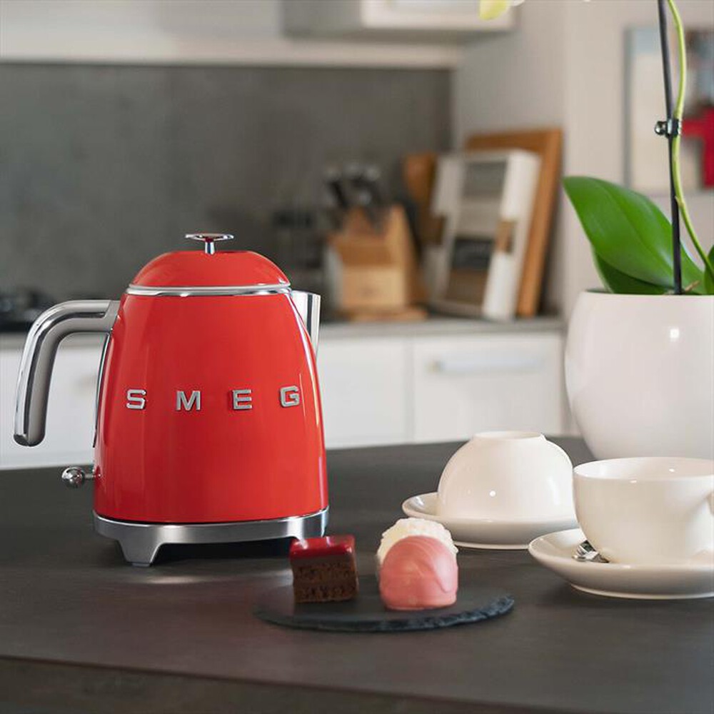 "SMEG - Mini Bollitore 50's Style – KLF05RDEU-Rosso"