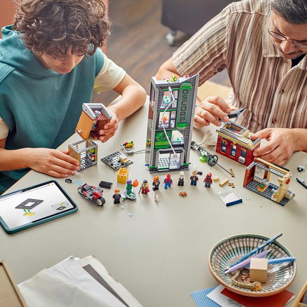 Immagine del prodotto LEGO - 76324 SPIDER-MAN CONTRO OSCORP-,
