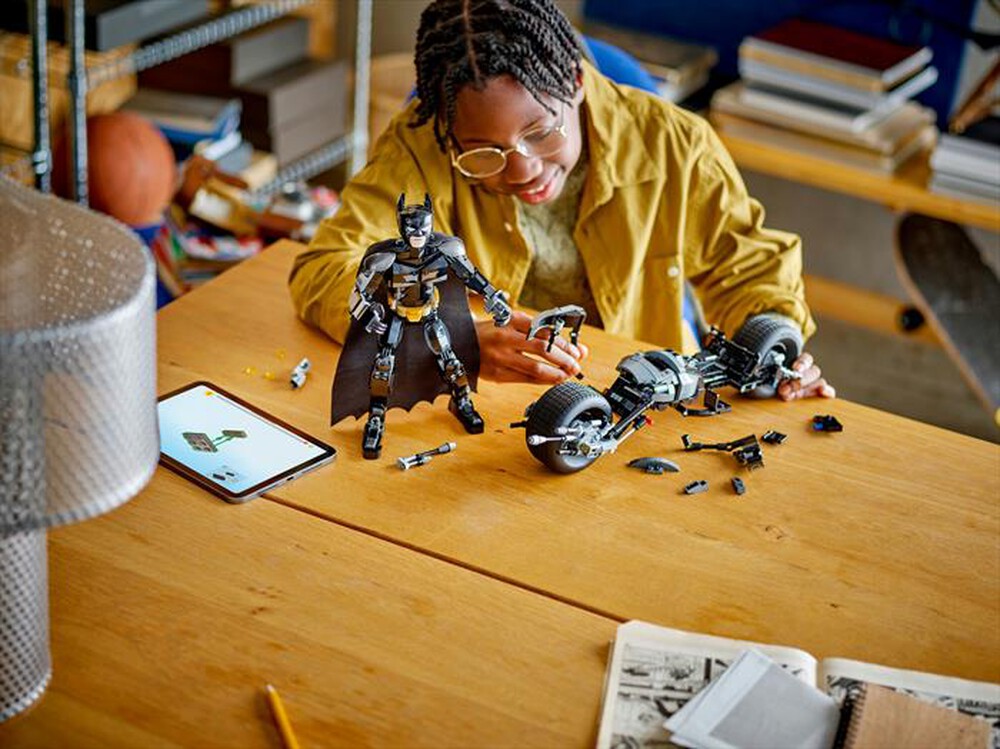 Immagine del prodotto LEGO - SUPER HEROES Personaggio Batman con Bat-Pod 76273