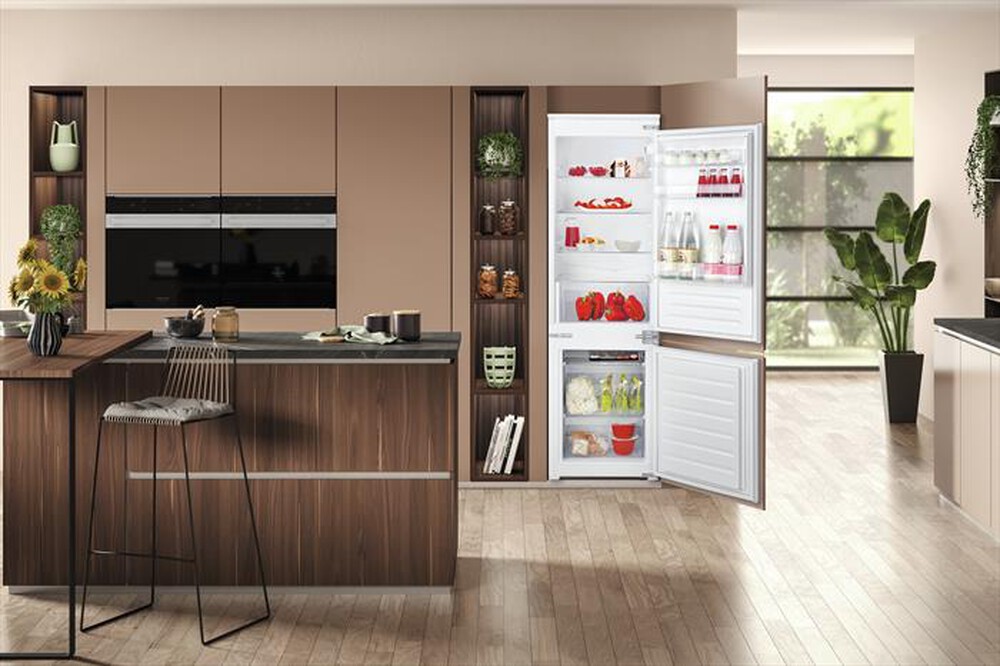 "HOTPOINT ARISTON - Frigorifero combinato BCB 703011 E Classe E 273 lt-White"