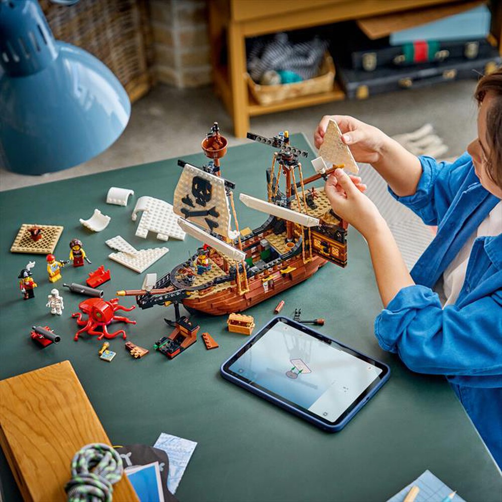 Immagine del prodotto LEGO - CREATORE 3IN1 Iconica nave da pirata - 31387