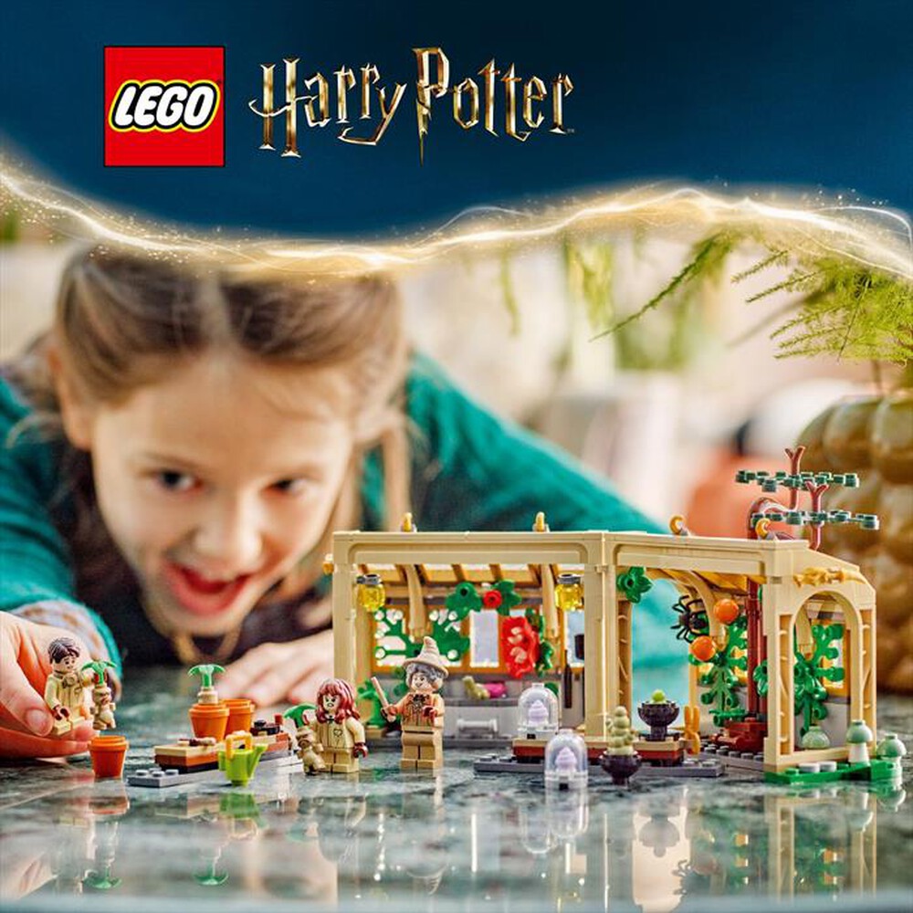 "LEGO - 76445 CASTELLO DI HOGWARTS: LEZIONE DI ERBOLOGIA-,"