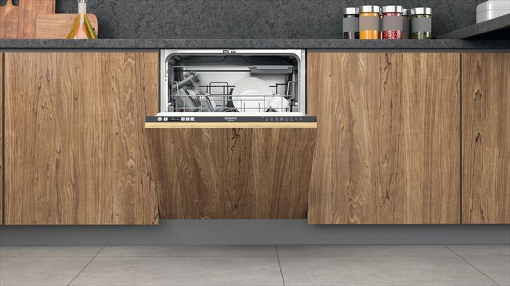 "HOTPOINT ARISTON - Lavastoviglie incasso HI 5010 C Classe"