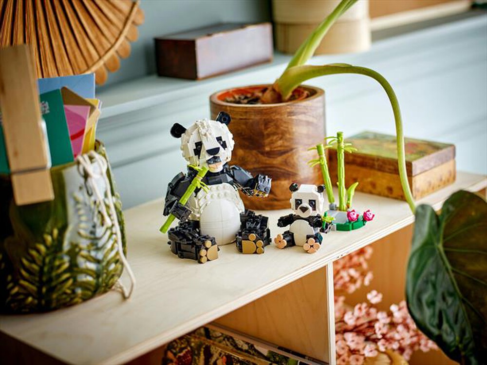 Immagine del prodotto LEGO - CREATOR Animali selvatici: famiglia di panda 31165