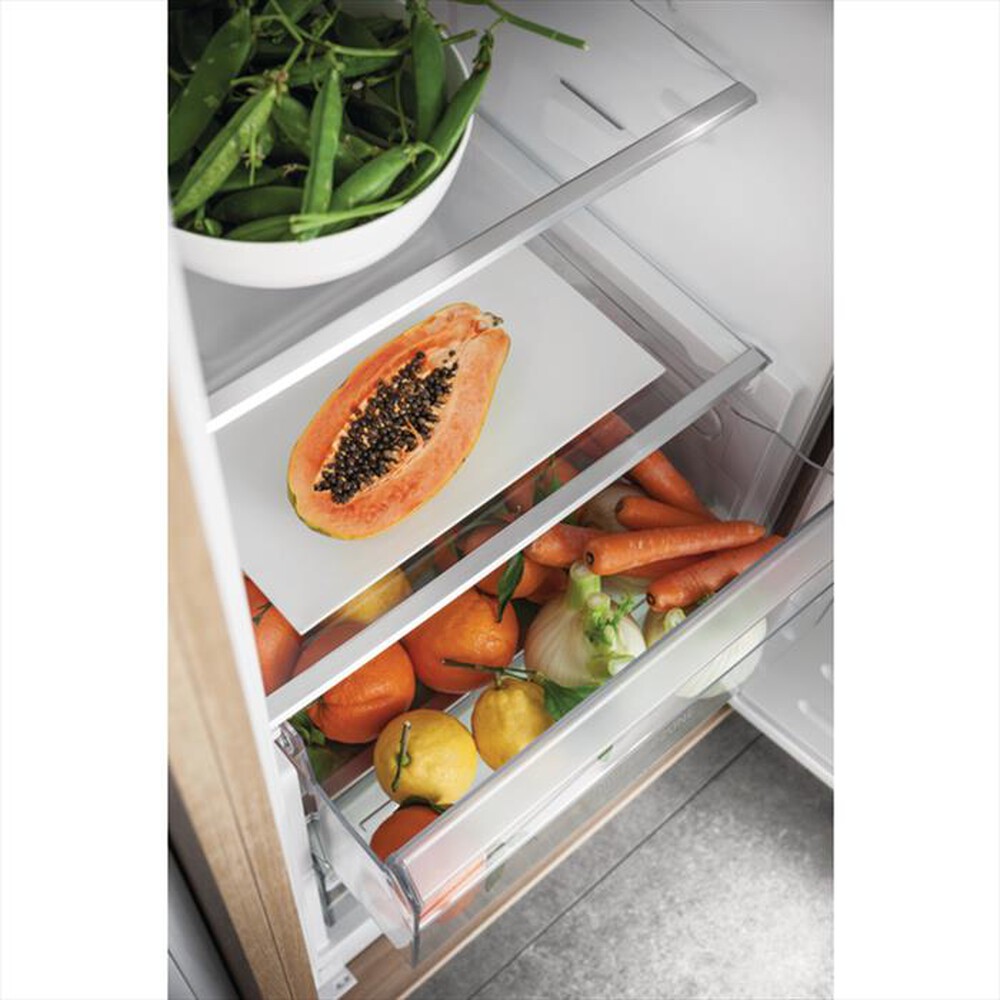 "HOTPOINT ARISTON - Frigorifero incasso BSZ 18022 Classe E"