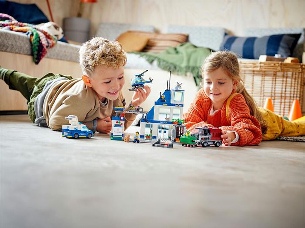 Immagine del prodotto LEGO - CITY POLICE Stazione di Polizia 60316