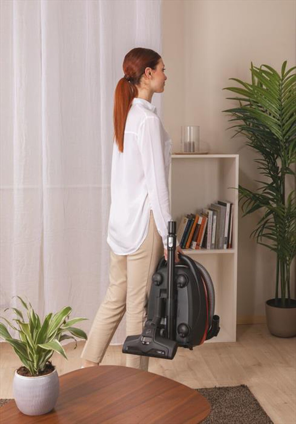 Immagine del prodotto HOOVER - Aspirapolvere a bidone HE310HM 011-Rosso