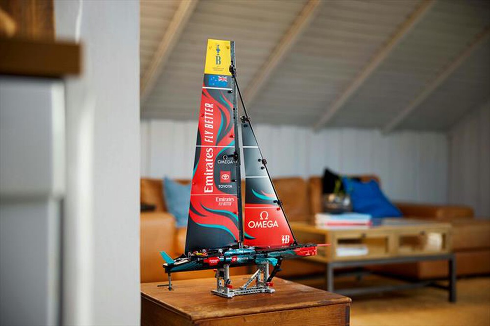 Immagine del prodotto LEGO - TECHNIC Yacht Emirates Team New Zealand AC75 42174