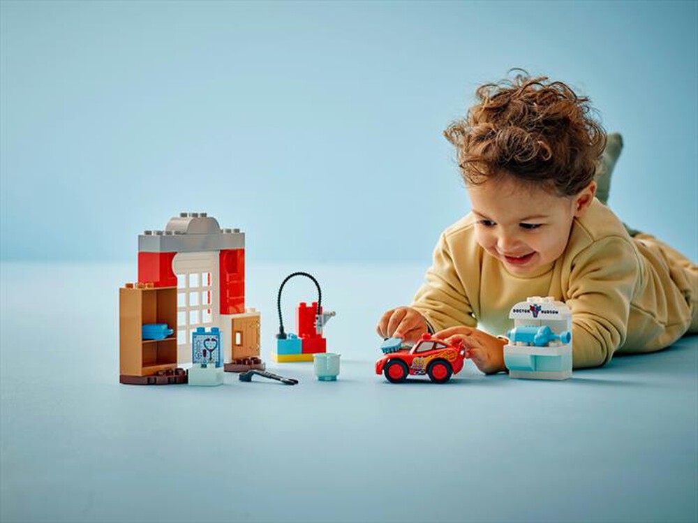 "LEGO - LA VISITA DI MCQUEEN ALLOFFICINA DI DOC-,"