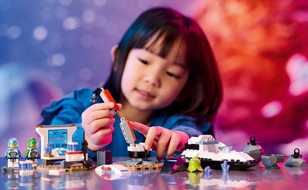 Immagine del prodotto LEGO - CITY Navetta spaziale scoperta di asteroidi 60429