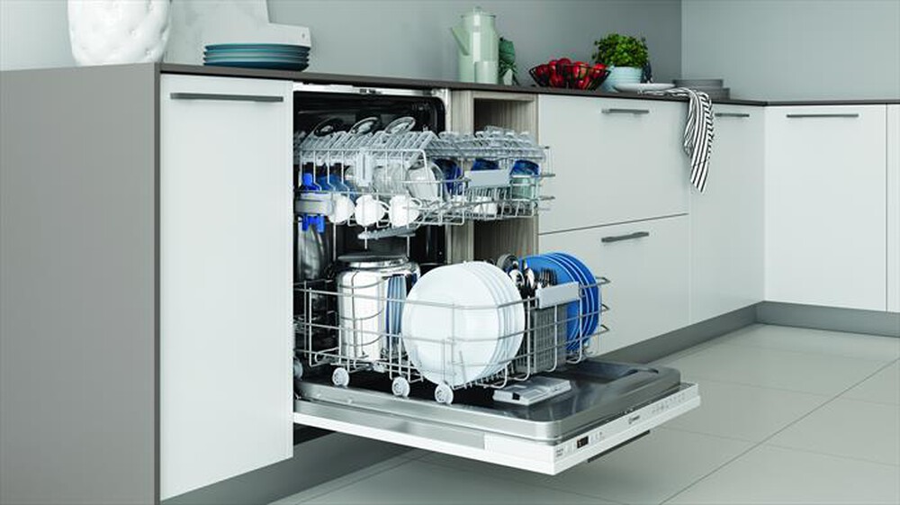"INDESIT - Lavastoviglie I3I D534A Classe D 14 coperti"