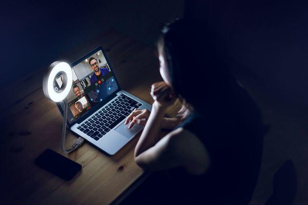 Immagine del prodotto CELLULARLINE - Anello luminoso USB RING LIGHT-Nero