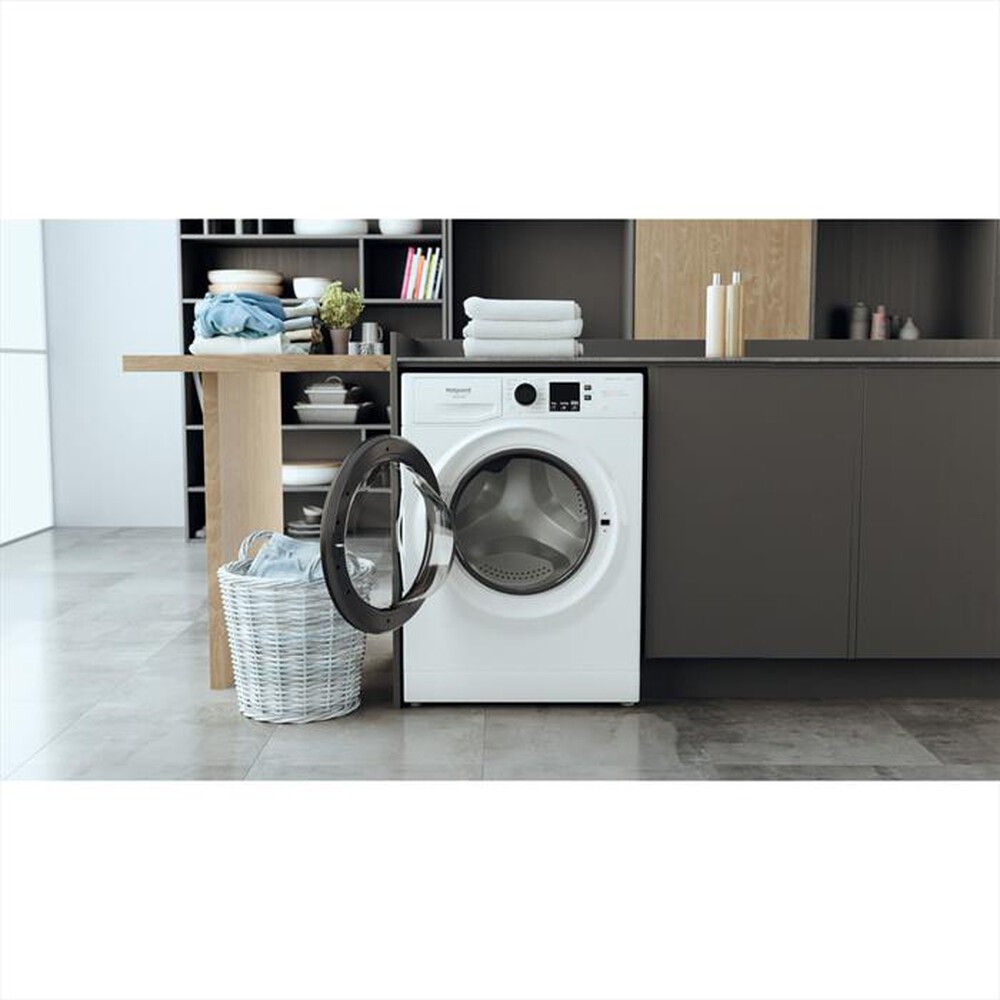 "HOTPOINT ARISTON - Lavatrice NF723WK IT N 7 Kg Classe D"
