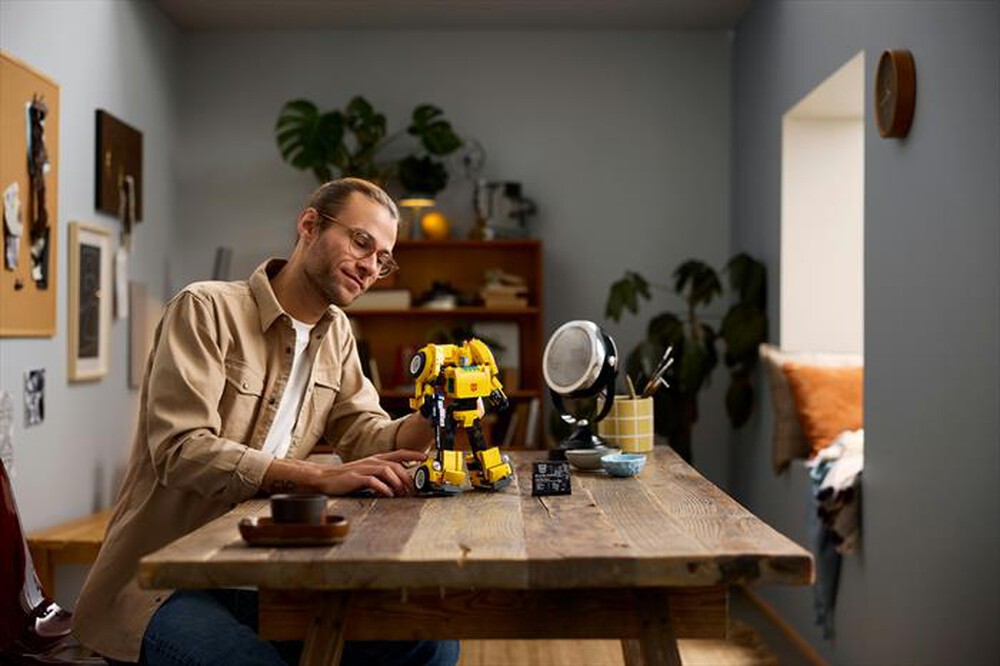 Immagine del prodotto LEGO - ICONS Bumblebee 10338
