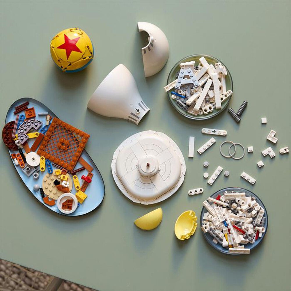 "LEGO - IDEAS Disney Pixar Luxo Jr. - 21357"