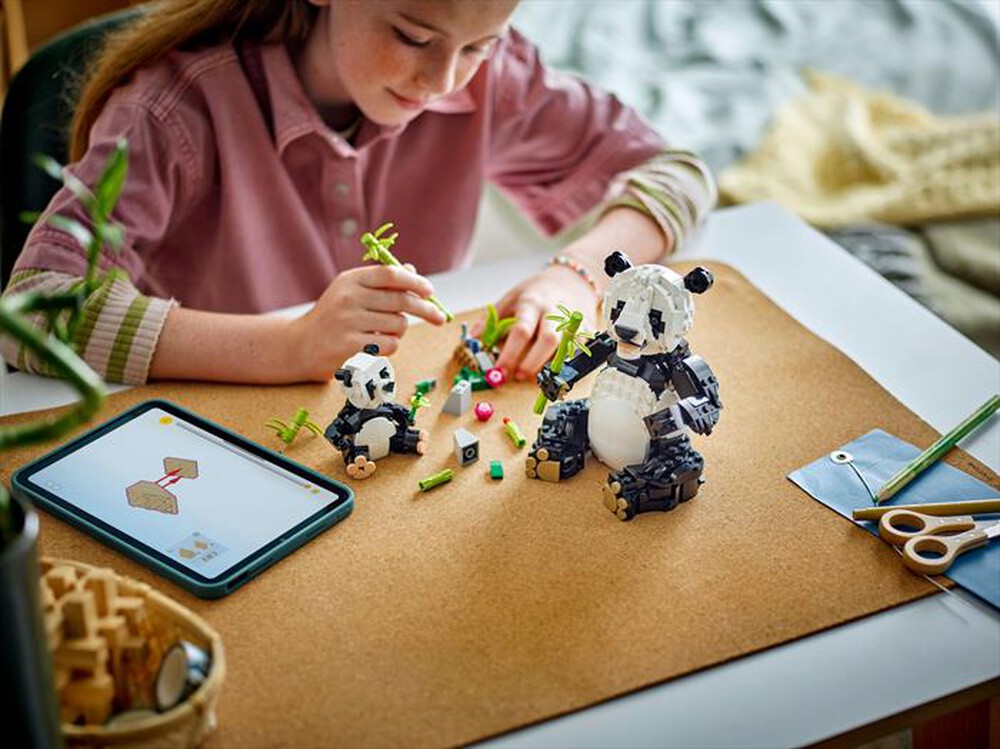 Immagine del prodotto LEGO - CREATOR Animali selvatici: famiglia di panda 31165