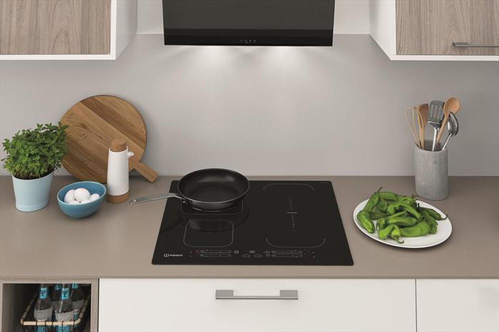 "INDESIT - Piano cottura induzione IB 65B60 NE 59 cm-Nero"