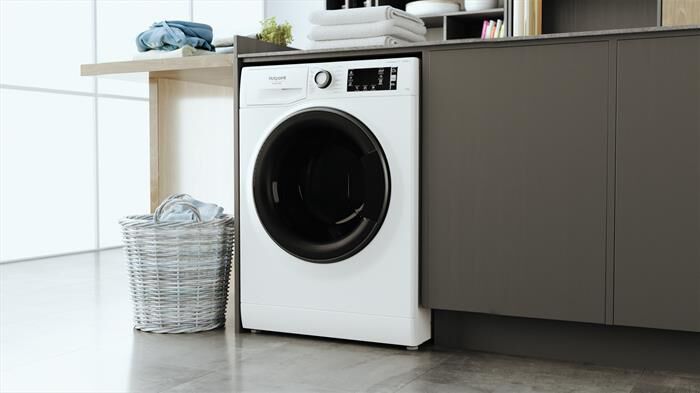 HOTPOINT ARISTON - Lavatrice NWBT 1045 WDAD IT N 10 Kg Classe B | Euronics
