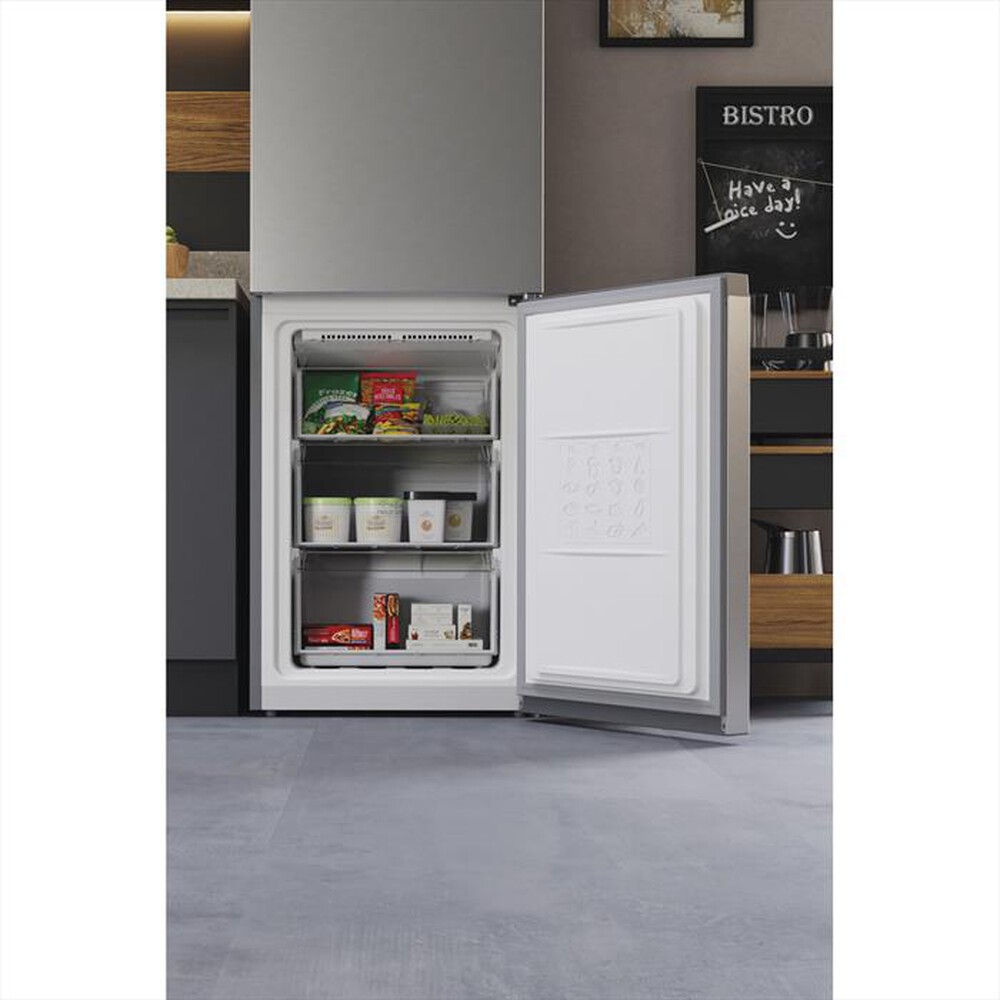 "HOTPOINT ARISTON - Frigorifero combinato HAFC9 TA33SX O3 Classe D"