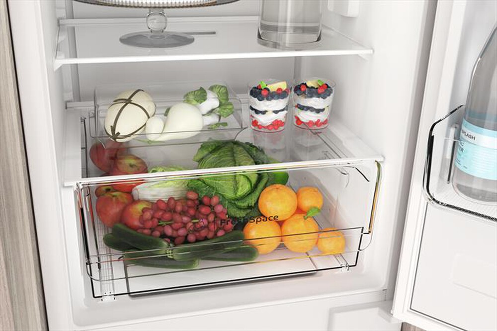 "INDESIT - Frigorifero combinato INC18 T111 Classe F 250 lt-Bianco"