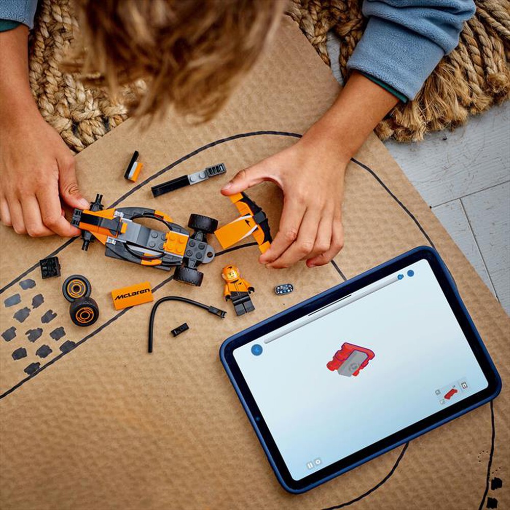 Immagine del prodotto LEGO - CITY FORMULA 1 Pilota e monoposto McLaren F1 60442