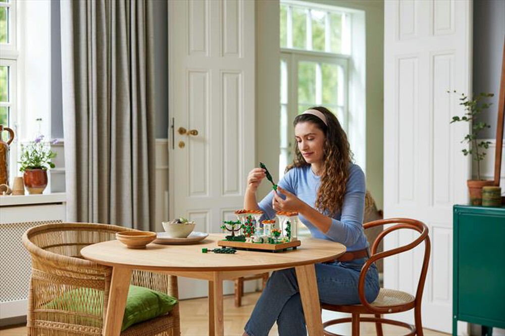 Immagine del prodotto LEGO - ICONS Il giardino della fontana 10359