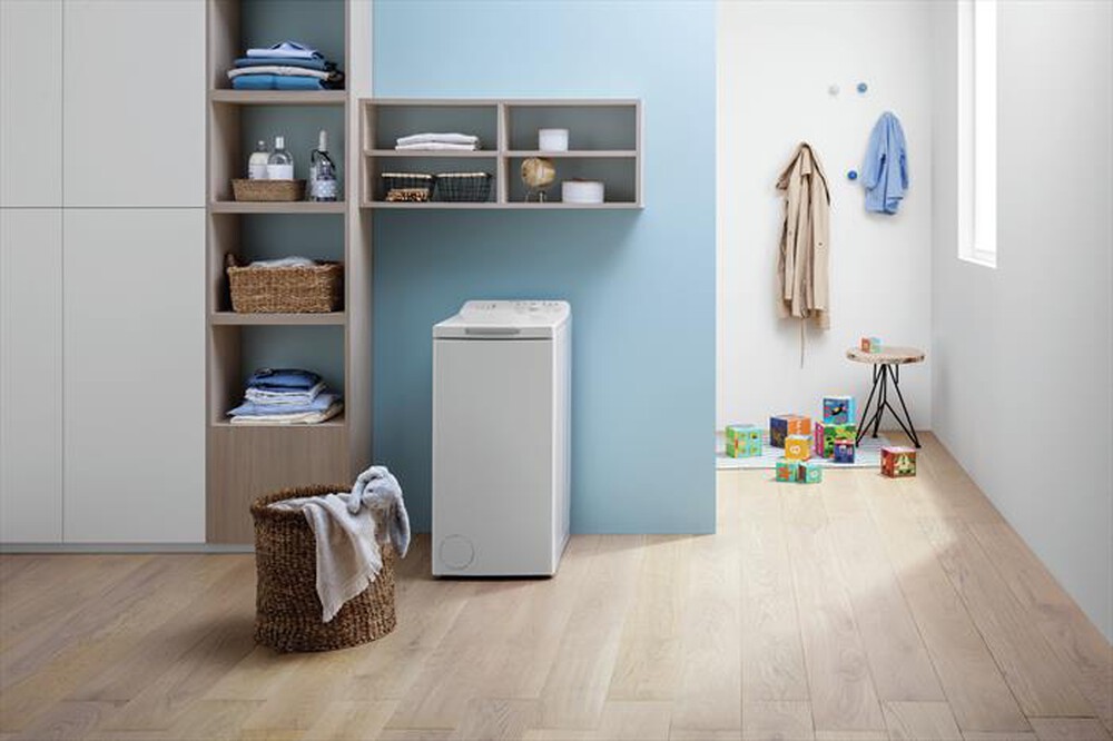 "INDESIT - Lavatrice BTW L72200 IT/N 7 Kg Classe E-Bianco"
