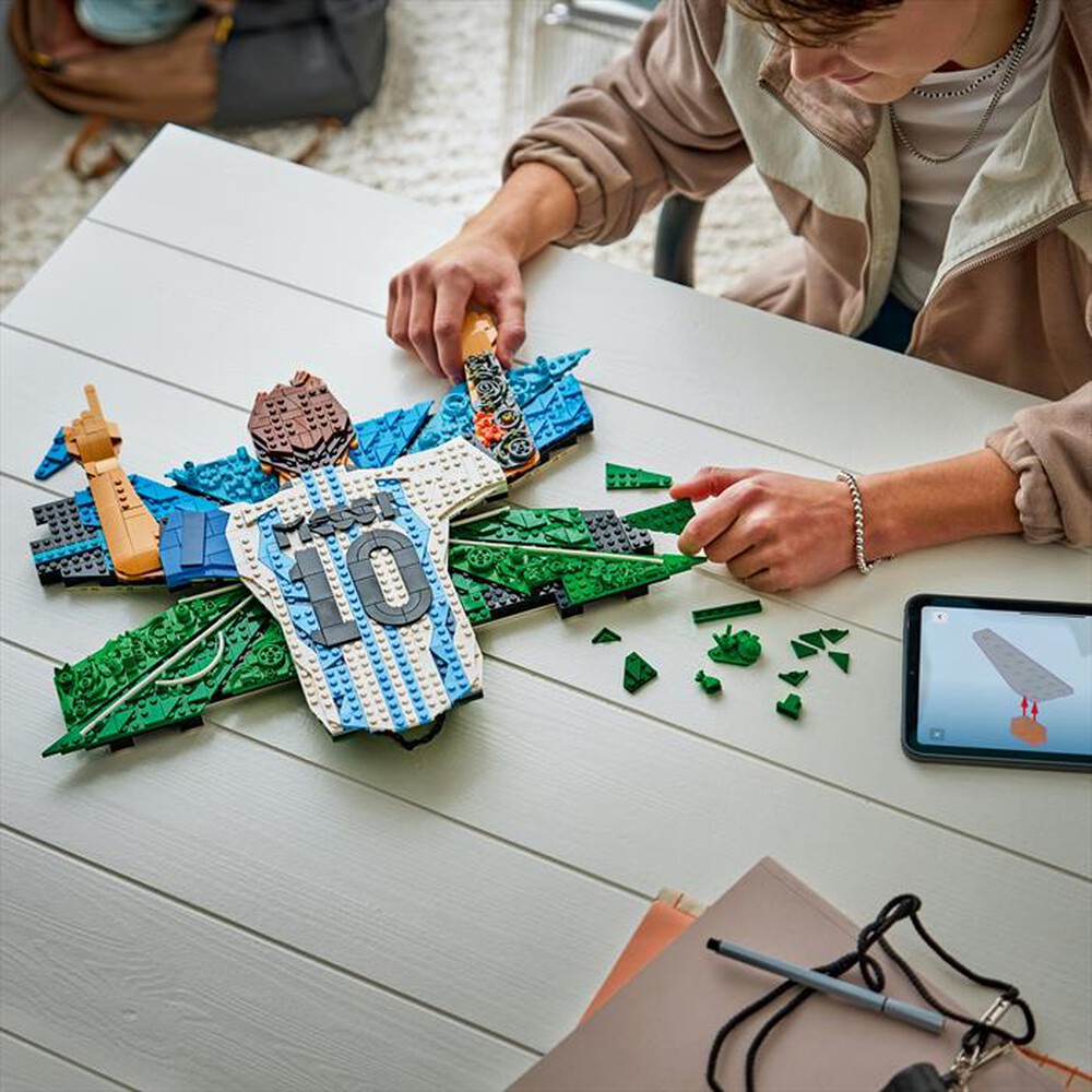 Immagine del prodotto LEGO - EDITIONS Lionel Messi &ndash; Celebrazione - 43018