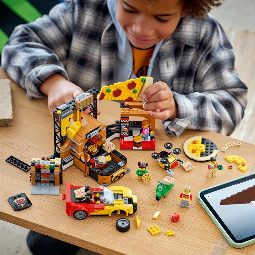 Immagine del prodotto LEGO - CITY Centro di consegna pizze con veicoli - 60496