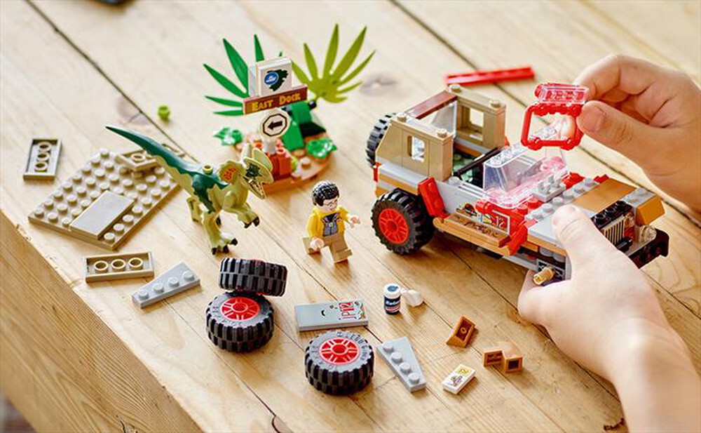 Immagine del prodotto LEGO - JURASSIC WORLD L&rsquo;agguato del Dilofosauro - 76958