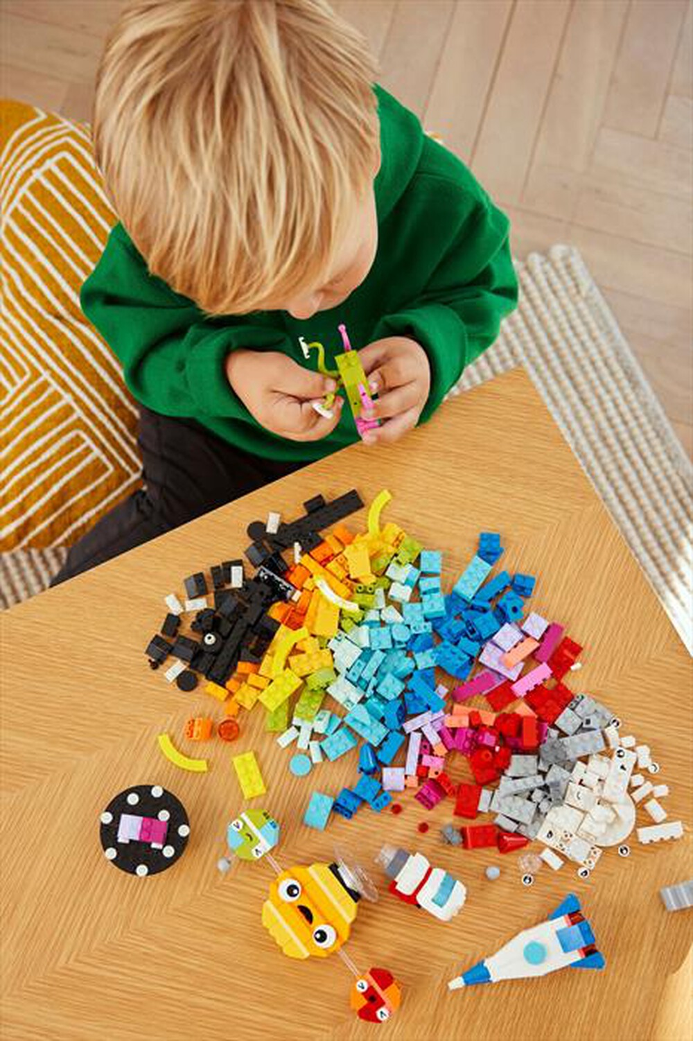 Immagine del prodotto LEGO - CLASSIC Pianeti dello spazio creativi 11037