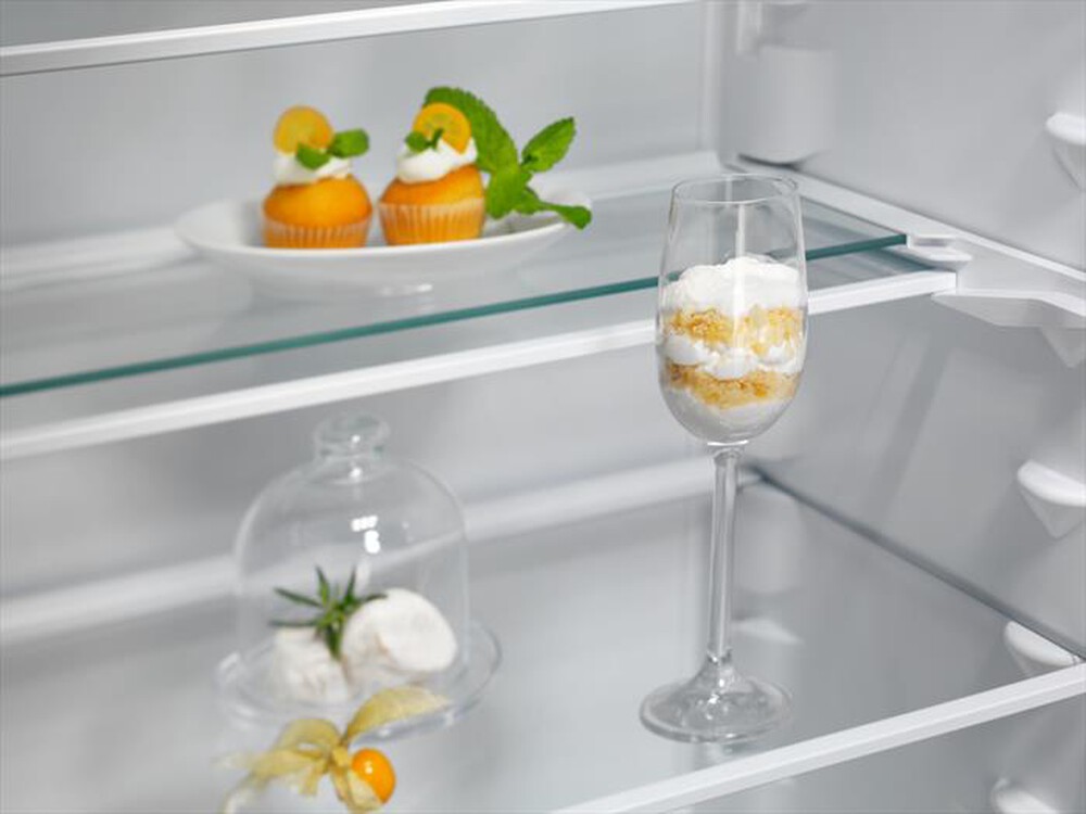 Immagine del prodotto ELECTROLUX - Frigorifero combinato ENG7TE75S Classe E 376 lt