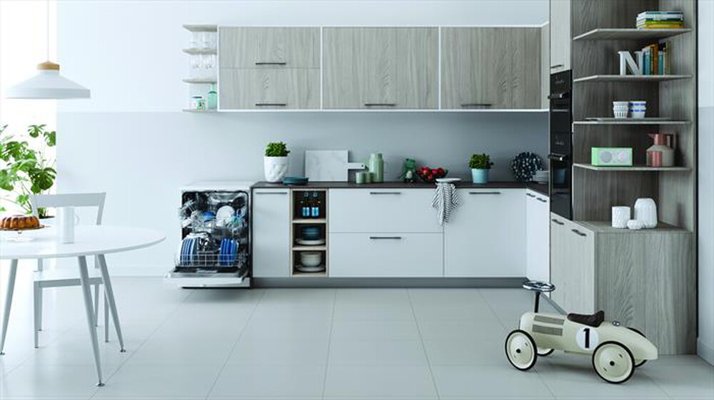 "INDESIT - Lavastoviglie IN2FE14CNP80W Classe E 14 coperti"