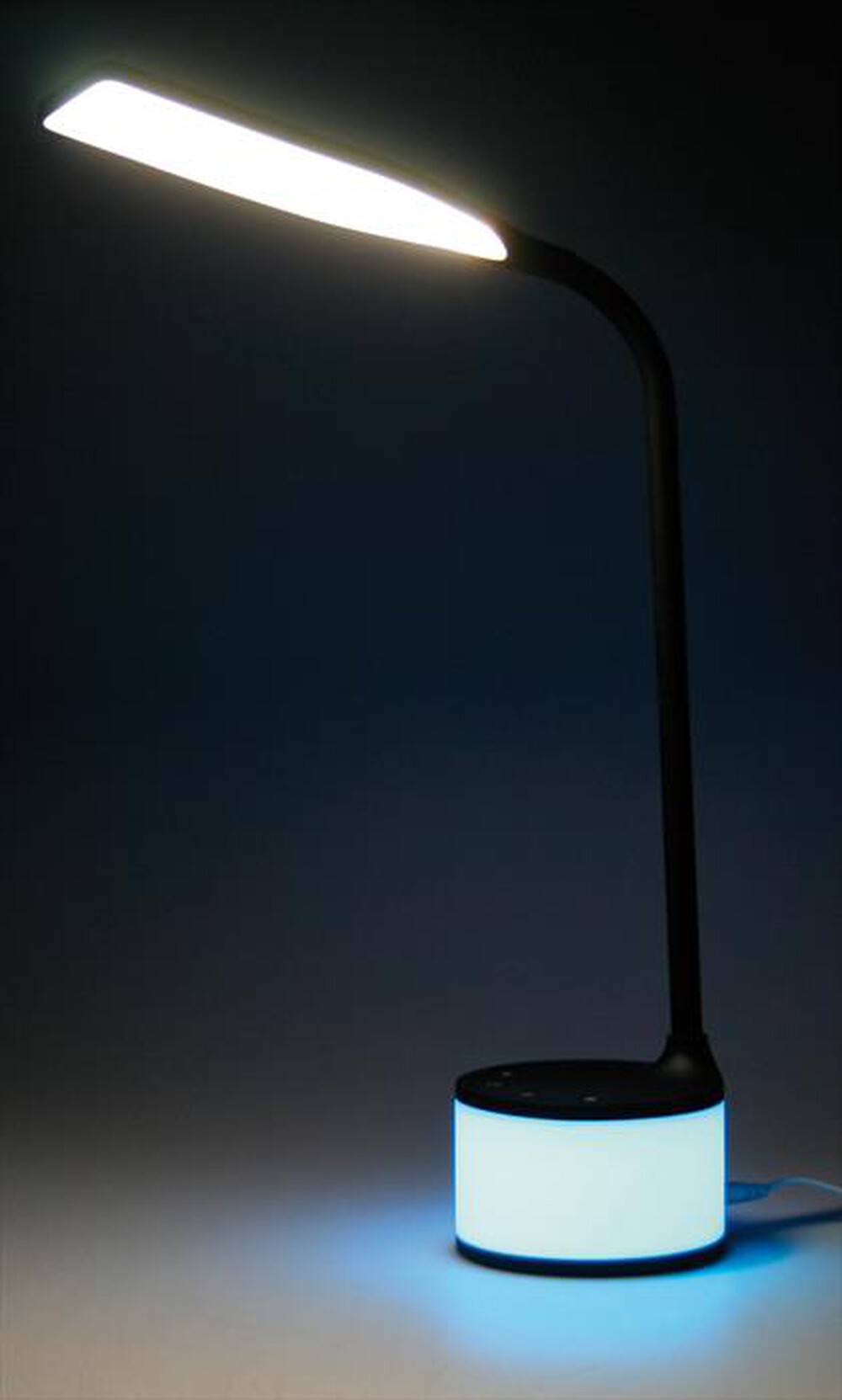 "MEDIACOM - LAMP.LED CON USB CHARGER"