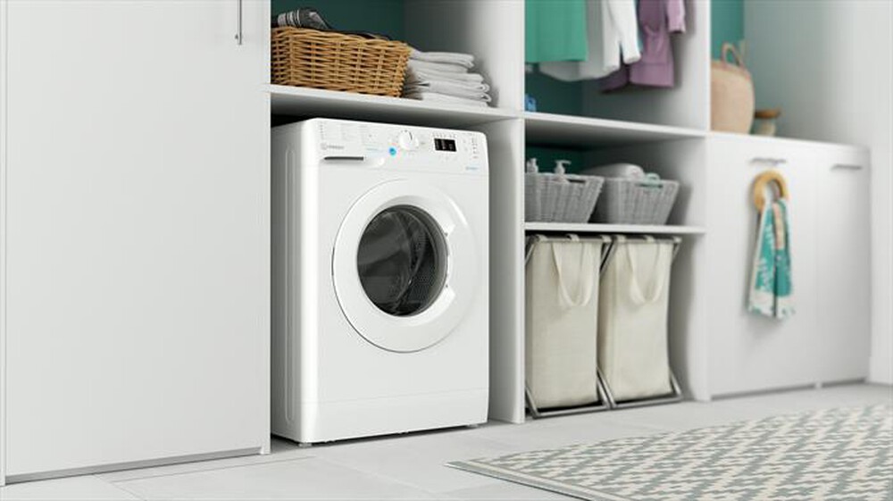"INDESIT - Lavatrice slim BWSA 71051 W IT N 7 Kg Classe E"