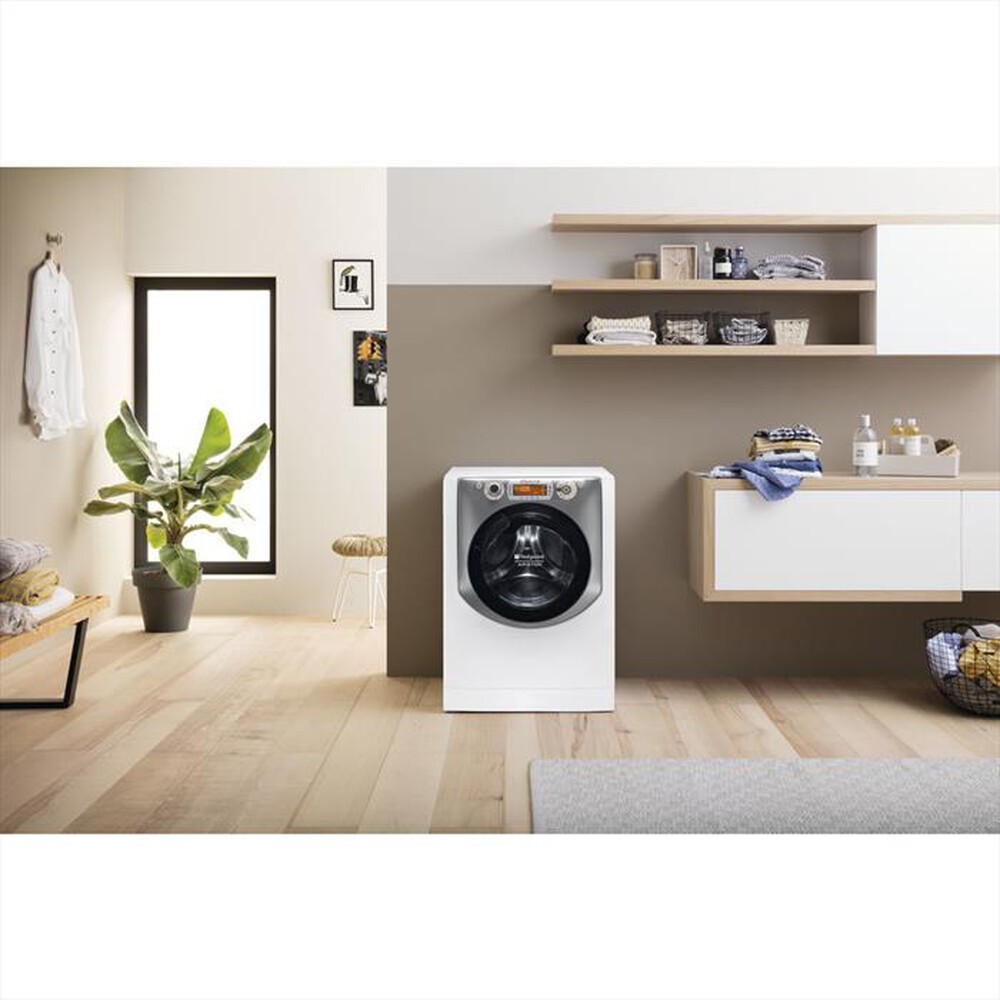 "HOTPOINT ARISTON - Lavatrice slim AQUALTIS AQSD723 EU/A N 7Kg ClasseD-Bianco"