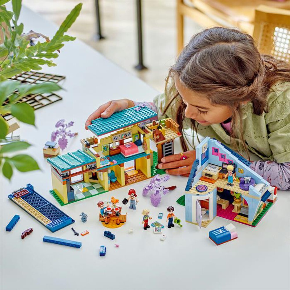 Immagine del prodotto LEGO - FRIENDS Le case di Olly e Paisley 42620