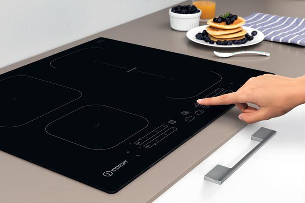 Immagine del prodotto INDESIT - Piano cottura induzione IB 65B60 NE 59 cm-Nero