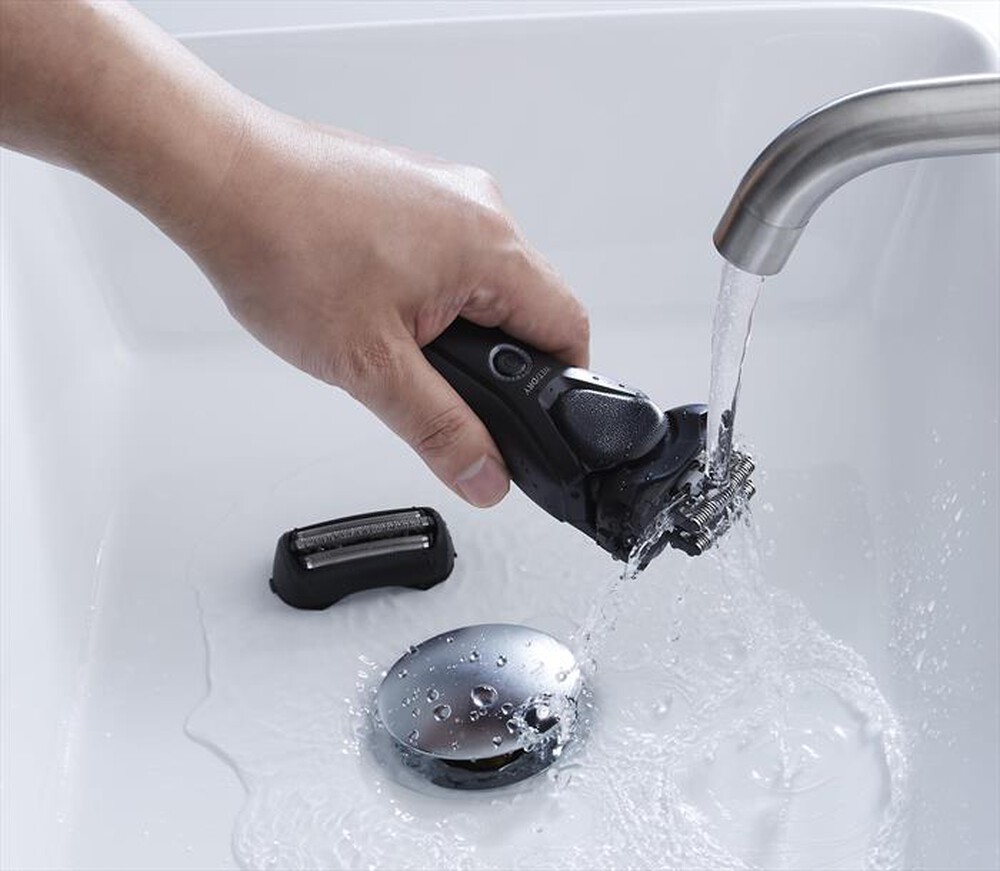 Immagine del prodotto PANASONIC - Rasoio WET&DRY 3 lame ES-RT37-nero