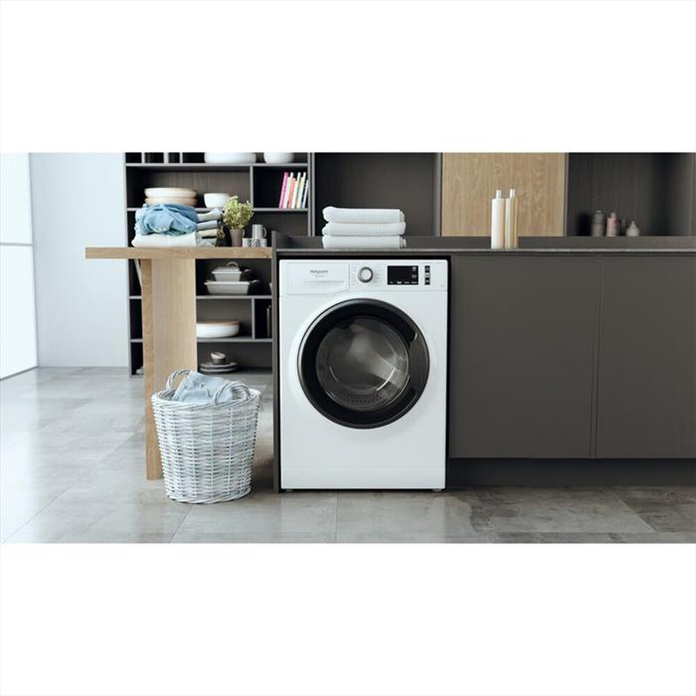 "HOTPOINT ARISTON - Lavatrice NR648GWSA IT 8 Kg Classe A"
