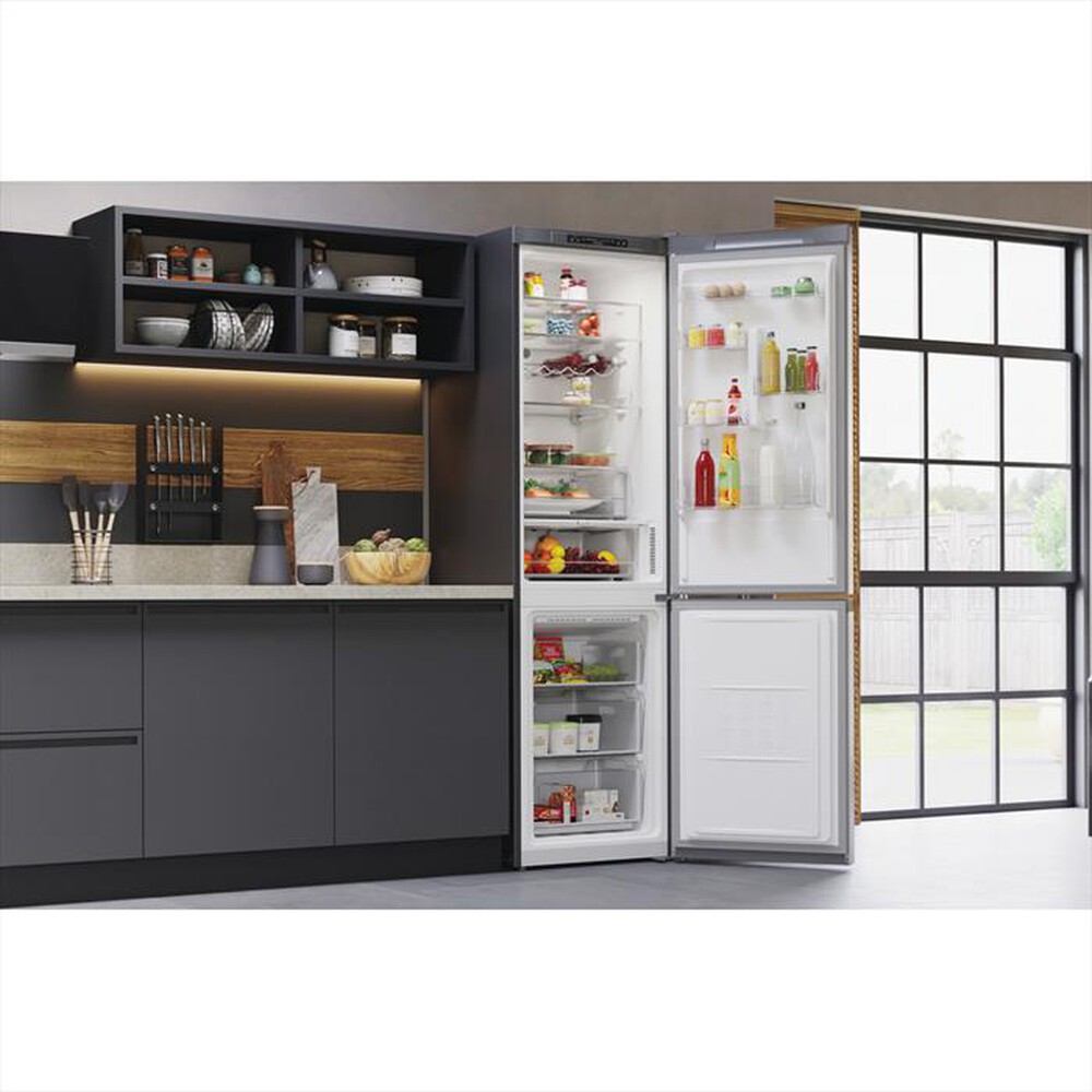 "HOTPOINT ARISTON - Frigorifero combinato HAFC9 TA33SX O3 Classe D"