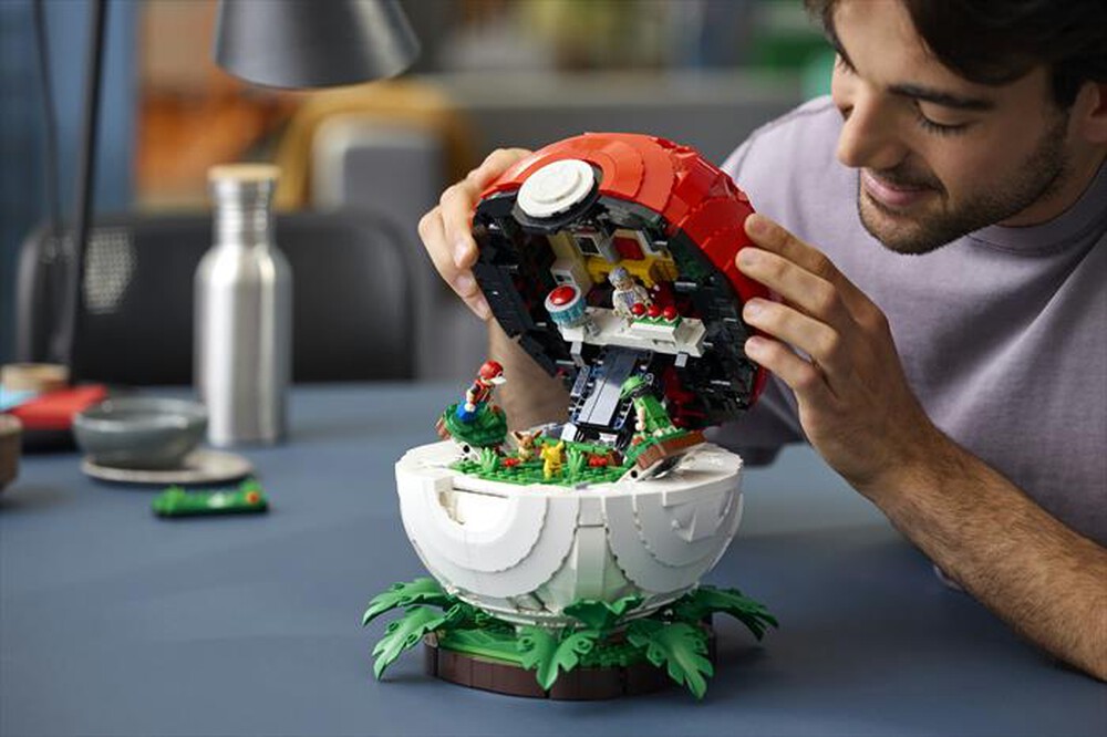 Immagine del prodotto LEGO - POKEMON Momenti Allenatore iconici Pok&eacute; Ball-72154