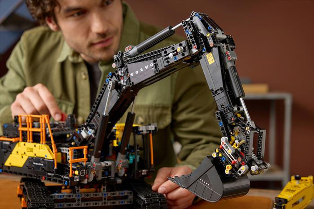 Immagine del prodotto LEGO - TECHNIC Escavatore Volvo EC500 Hybrid 42215