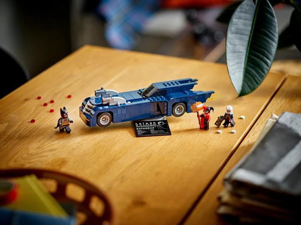 "LEGO - Batman con Batmobile vs. Harley Quinn e Mr - 76274-Multicolore"