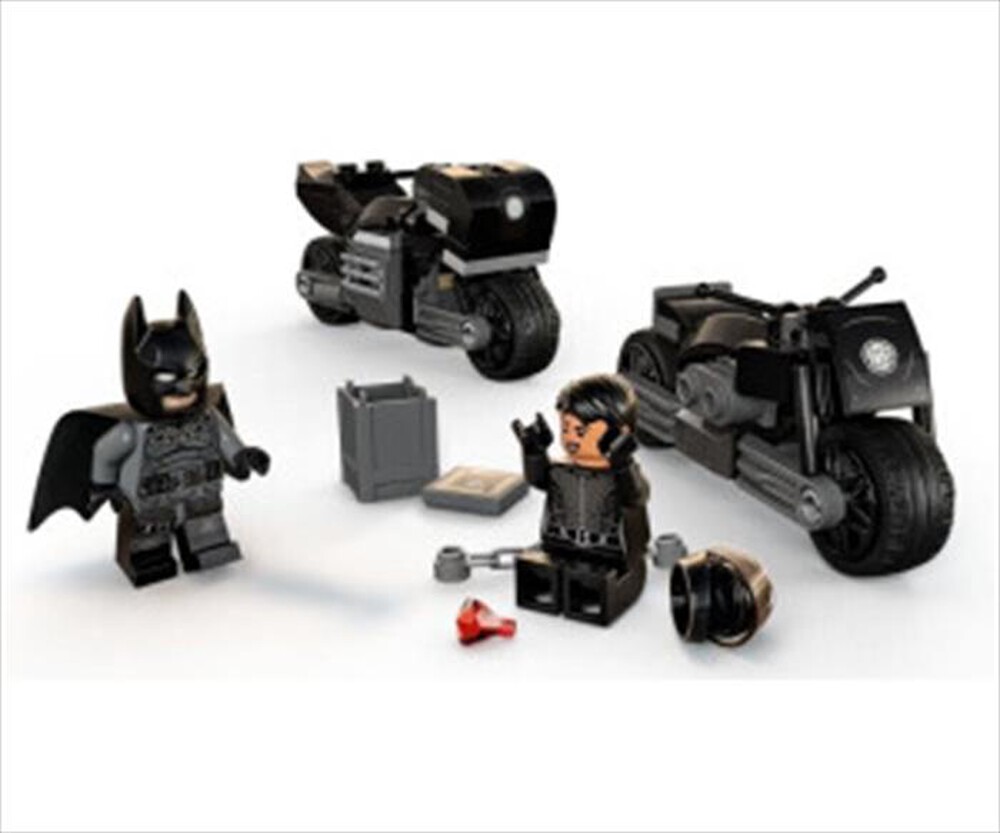 "LEGO - SUPERHEROES INSEGUIMENTO SULLA MOTO DI BAT  -76179"