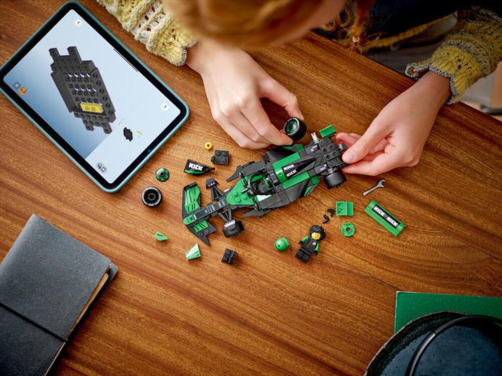 Immagine del prodotto LEGO - SPEED CHAMPIONS KICK Sauber F1&reg; Team C44 77247